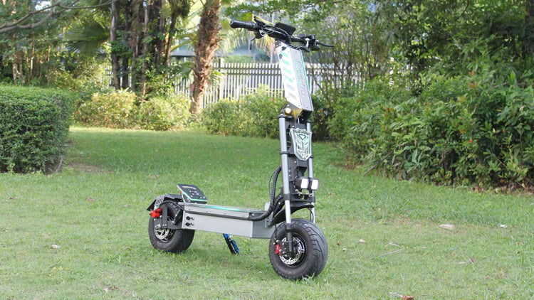 best electric scooter Rooder r803o16 dual motor 7000w 80-90kmh 60v 50ah 13 inch tires for sale